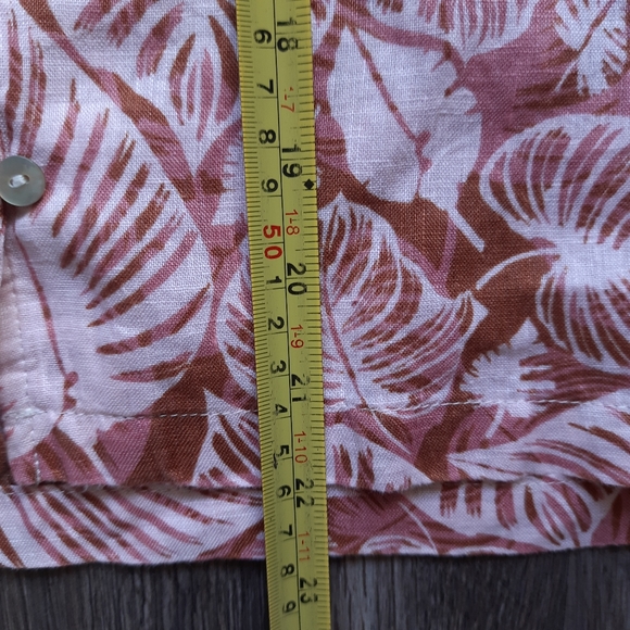 Tahari 100 % Linen Long Sleeve Button Down Floral Print Blouse Size S - Picture 9 of 14